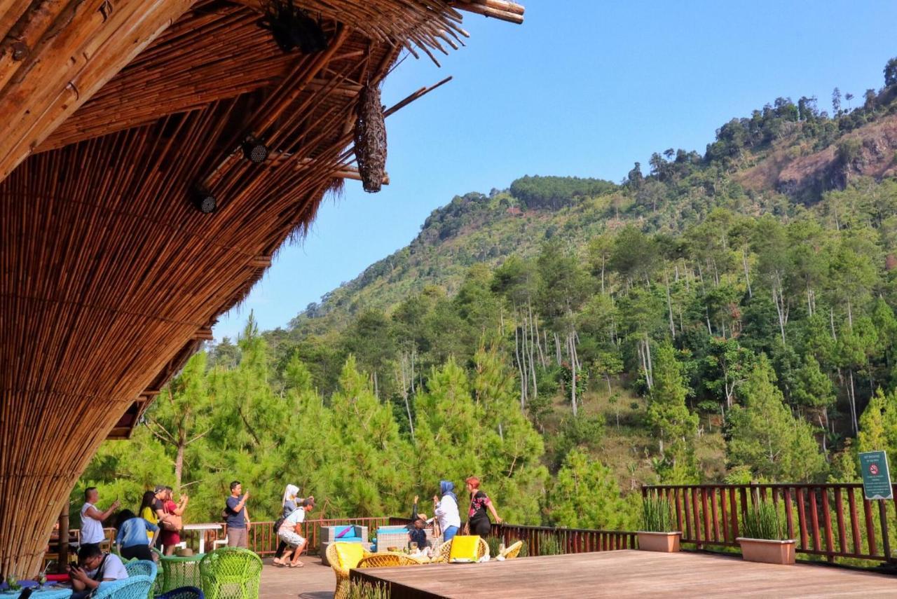 The Lodge Maribaya Cikareumbi Exterior foto