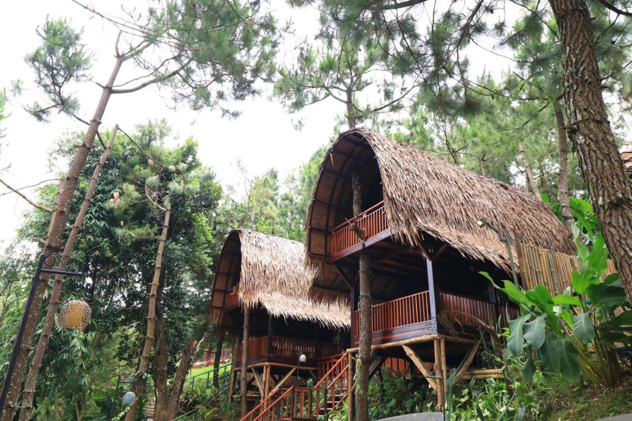 The Lodge Maribaya Cikareumbi Exterior foto